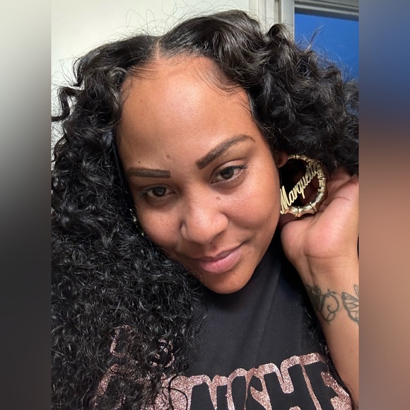 10/26 5:00 PM SELLING YOURS AND MINE - Picture 4 of 8